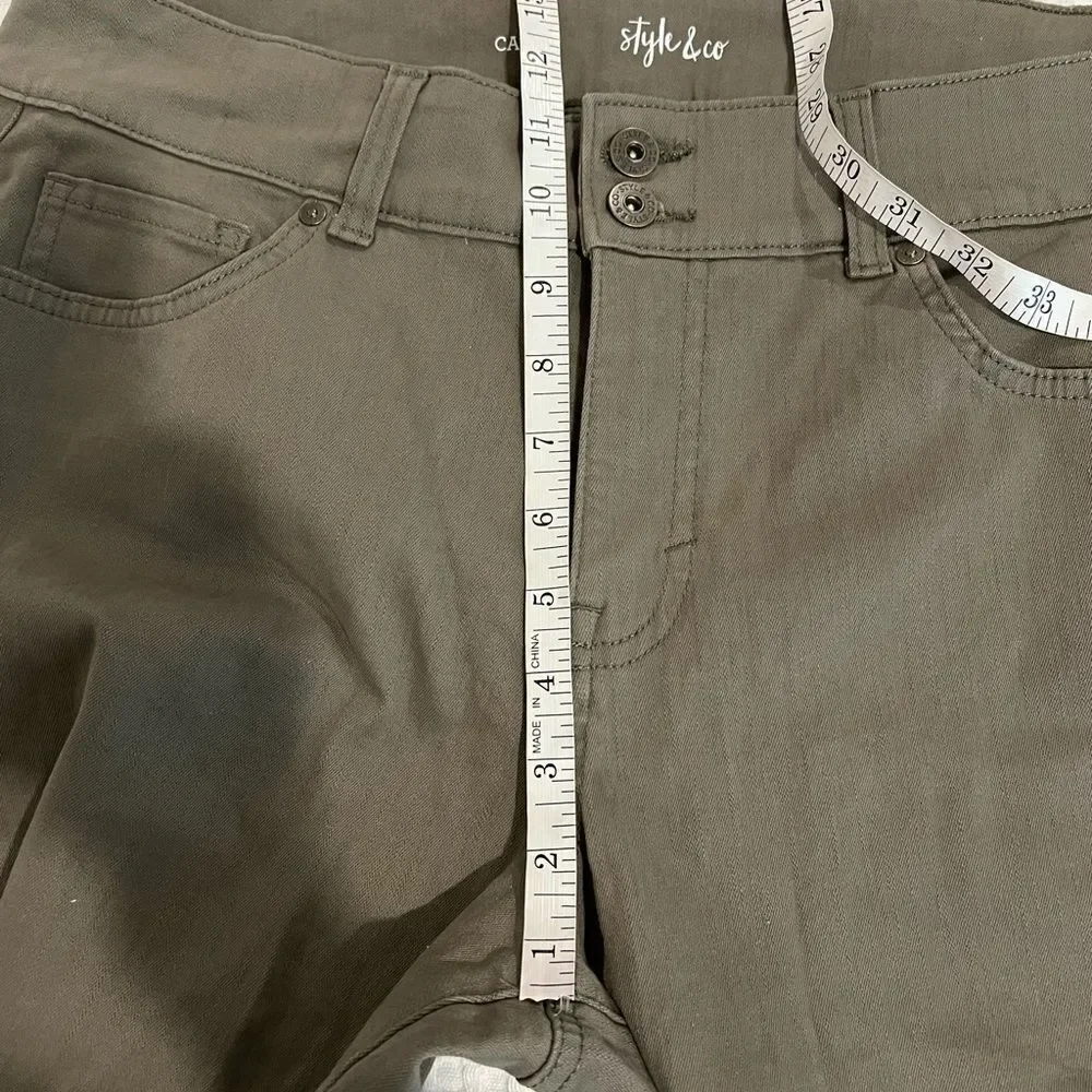 Style & Co Olive Capri Pants size 14